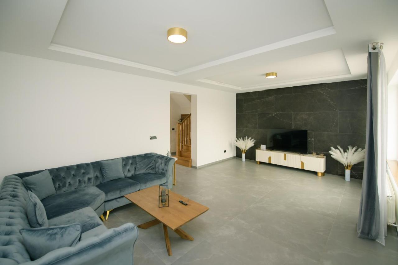 Casa Lucan Braşov Exteriör bild